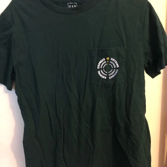 Gap t shirt - Picture 1 of 3